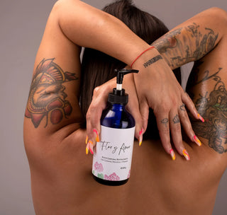 Glow Body Oil with Geranium, Patchouli & Grapefruit  Flor y Amor 205ml with model